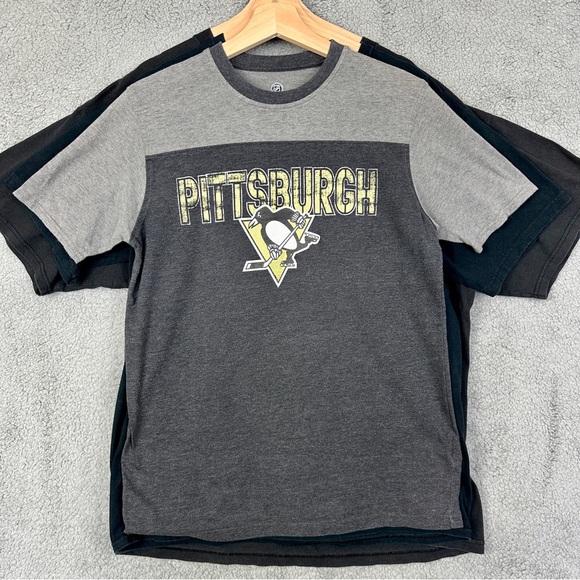 Pittsburgh Graphic T-Shirt 3 Piece Bundle Size Medium and Large - Picture 1 of 15